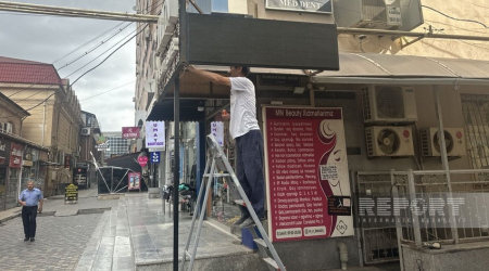 Bakıda qeyri-etik reklam yığışdırıldı – FOTO