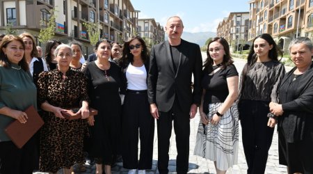 Prezident və birinci xanım Kəlbəcər sakinləri ilə GÖRÜŞDÜLƏR - FOTO/VİDEO