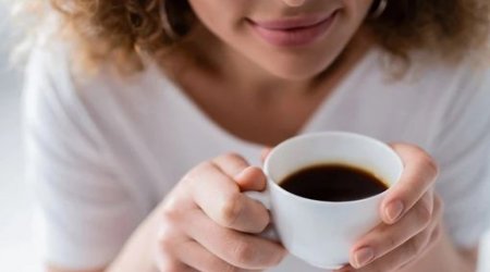 Qəhvə doğrudan da bizi xoşbəxt edirmiş, xüsusilə səhərlər - ARAŞDIRMA