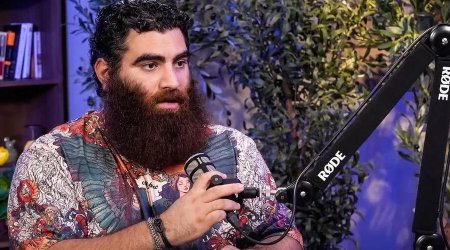 Erməni bloger Moskvada SAXLANILDI