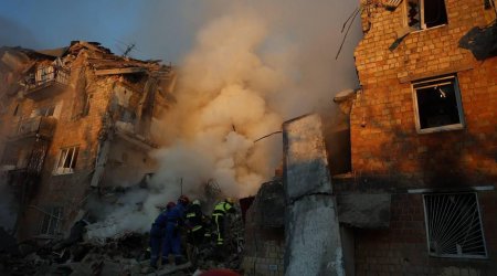 Rusiya Ukrayna şəhərlərini bombaladı – Kiyev XARABALIĞA ÇEVRİLDİ – FOTO/VİDEO
