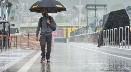 GÜNÜN HAVASI: Şimşək çaxacaq, leysan yağacaq