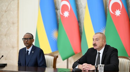 Prezidentlər mətbuata bəyanatlarla çıxış ediblər – FOTO
