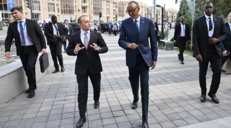 Ruanda Prezidenti “ASAN Xidmət” mərkəzində - FOTO