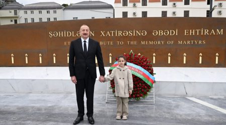 “Danışan fotolar”... - Hikmət Hacıyev Prezidentin Nilayla FOTOSUNU paylaşdı