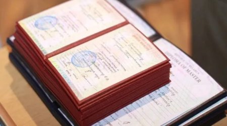 Bakıda "diplom satan"a cinayət işi açıldı