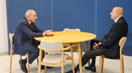 İlham Əliyevlə Paşinyanın görüşündə müzakirə olunan MƏSƏLƏLƏR - FOTO