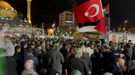 İsrailin Qəzzaya yardım aparan gəmilərə hücumu Türkiyədə etiraz YARATDI – FOTO