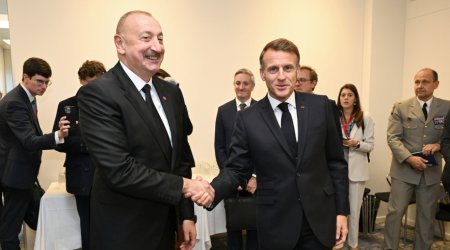 İlham Əliyevin Kopenhagendə Makronla görüşü oldu - FOTO