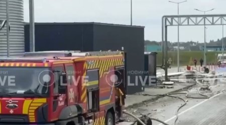 Lvovda yanan logistika mərkəzinin GÖRÜNTÜLƏRİ yayıldı