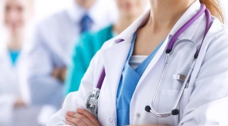 Azərbaycanda həkimlərin SAYI açıqlandı