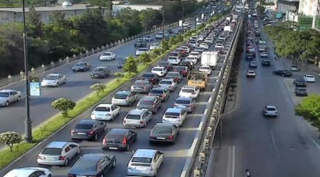 Bakının bəzi yollarında TIXAC VAR