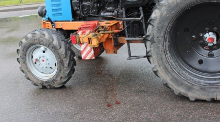 Sabirabadda avtomobil traktora çırpılıb, xəsarət alanlar var