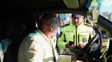 AYNA 120 manata sənəd satır, sonra da “qanunsuz sərnişin daşıyırsınız” deyir – VİDEO