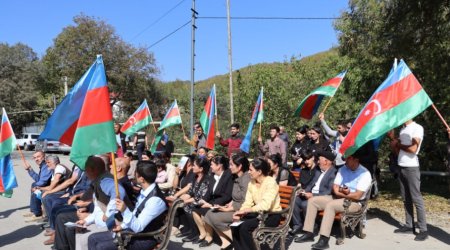 Vəngli kəndində 28 ailəyə evlərinin açarları təqdim olundu - FOTO