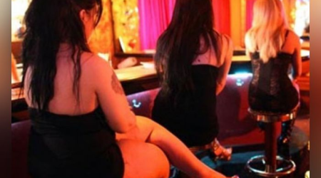 Hindlilərə qız tapmaq istədi, pulu batdı