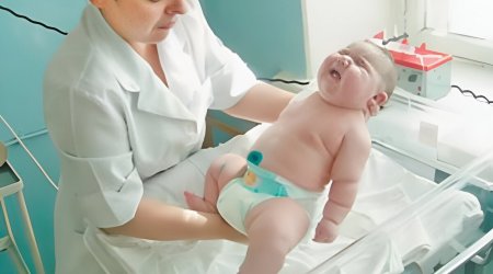 Nəhəng uşaq dünyaya gəldi - FOTO