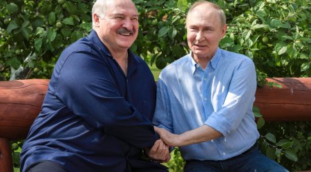 Lukaşenko Putinin ad günü üçün hansı hədiyyəni hazırlayıb?