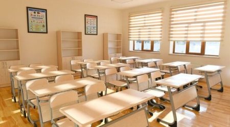 Məktəbli dərsdə sinif yoldaşının valideyni tərəfindən döyüldü – FOTO/VİDEO