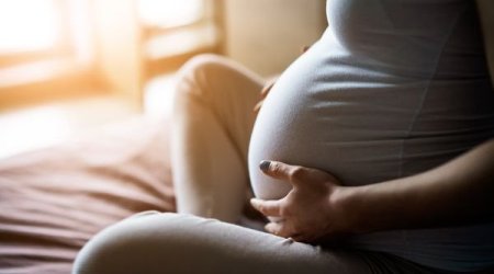 Bakıda qadın evdə doğuş etdi – FOTO