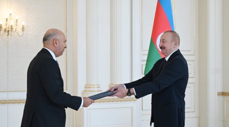 Prezident Misirin yeni səfirinin etimadnaməsini qəbul etdi – FOTO