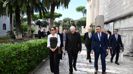 Mehriban Əliyeva Vatikanda Müqəddəs Pavel Bazilikasındakı bərpa işləri ilə tanış oldu - FOTO