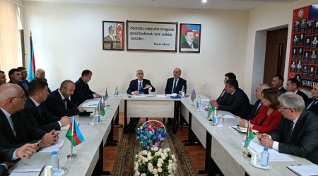 Statistika işçilərinin peşə bayramı münasibətilə tədbir keçirildi - FOTO