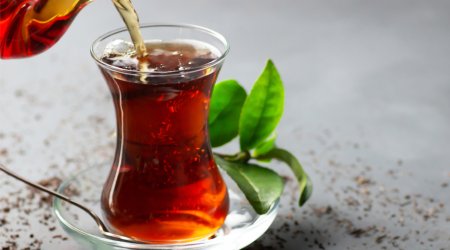 Gündə 4 fincan çay içməyin inanılmaz FAYDALARI