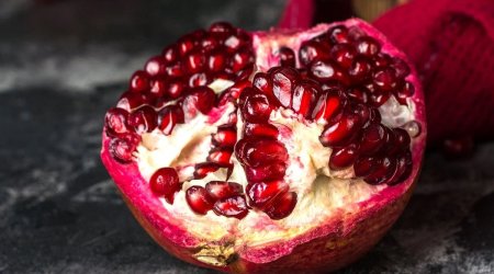 Niyə həkimlər hər gün nar şirəsi içməyi məsləhət görürlər?