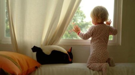 Hövsanda BƏDBƏXT HADİSƏ: 3 yaşlı uşaq 7-ci mərtəbədən yıxılıb öldü