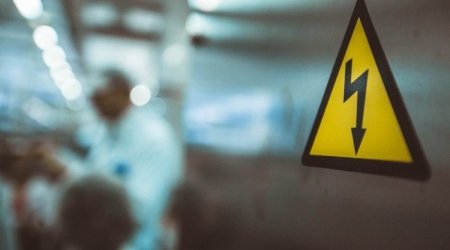 Siyəzəndə FACİƏ: Fermeri və inəklərini "TOK" VURDU