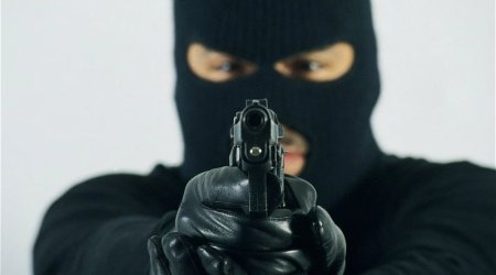 İrəvanda xarici vətəndaşların yaşadığı hotelə SİLAHLI BASQININ detalları açıqlandı