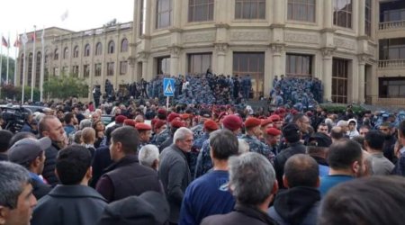 Gümrüdə müxalifətçi meri dəstəkləyən 37 nəfər saxlanıldı