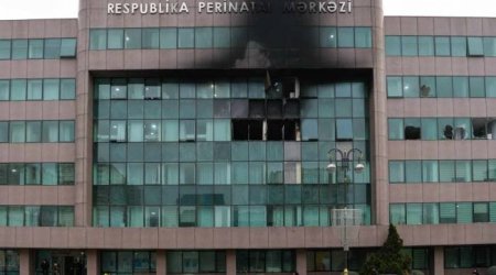 “Yanğın olan otaqda doqquz körpə var idi” - Perinatal mərkəzdəki yanğınla bağlı MƏHKƏMƏ