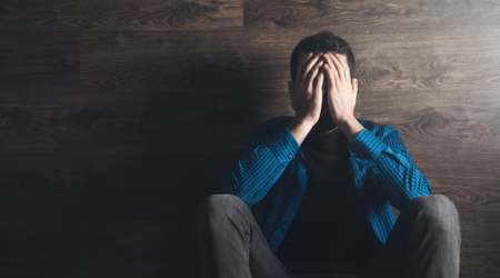 Doğulanda verdiyi ada görə əmisini BIÇAQLADI