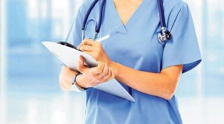 Bakıda tibb bacısı sistem qoşduğu qadının evini qarət ETDİ