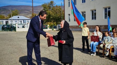 Xocalının Təzəbinə kəndində ailələrə evlərinin açarları təqdim olundu – FOTO