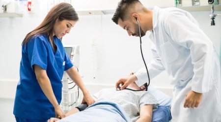 QANUN DƏYİŞDİ – Bu şəxslərin müalicəsi tibbi sığorta hesabına QARŞILANACAQ