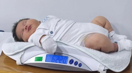 6 kilodan çox doğulan körpə gündəm oldu – FOTO
