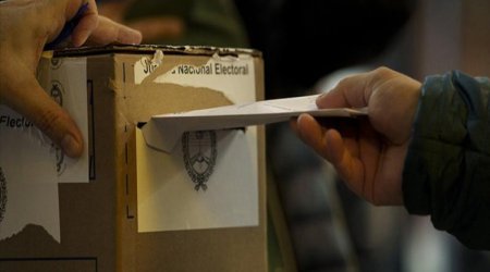 Argentinada parlament seçkiləri keçirilir