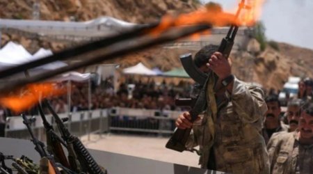 PKK Türkiyə ilə sərhəddəki düşərgə və mağaraları boşaldacaq - FOTO