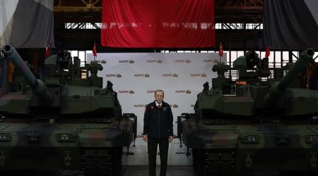 Altay tankı Türkiyə Silahlı Qüvvələrinin sərəncamına verildi - FOTO/VİDEO