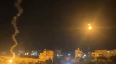 İsrail Qəzzaya bir neçə hava zərbəsi endirdi - VİDEO