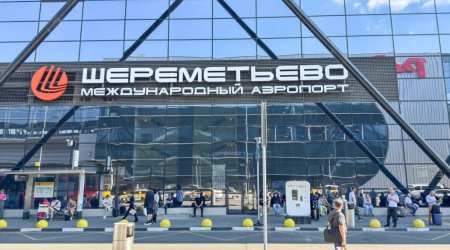 Şeremetyevo hava limanında içi pulla dolu çamadan ələ keçirildi – Azərbaycan manatı da olub - VİDEO