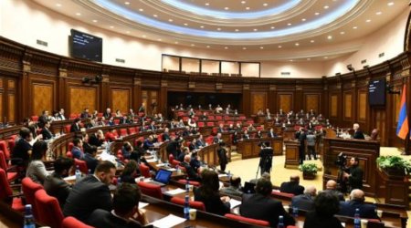 Paşinyanın adamları müxalif deputatların “ermənilərin Qarabağa qayıdışı” ilə bağlı layihəsinə səs vermədi - FOTO