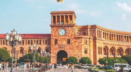 Yenidən İrəvana getdi – FOTO