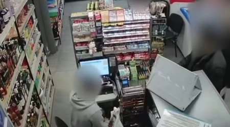 Tbilisidə azərbaycanlı gənclər döyüldü - VİDEO