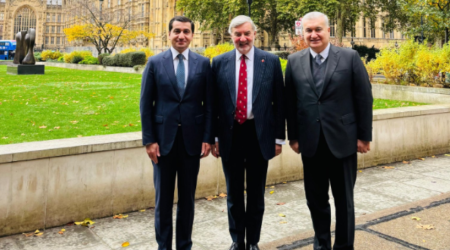 Hikmət Hacıyev Britaniyanın Azərbaycan üzrə ticarət elçisi ilə görüşdü – FOTO