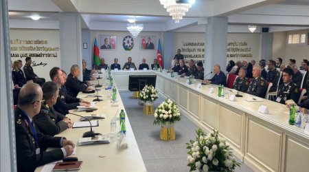 Daxili Qoşunların Hərbi İnstitutunda “Zəfər tarixi” konfransı keçirildi - FOTO