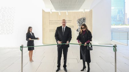 Prezident və birinci xanım Bakıda Zəfər muzeyinin açılışında – FOTO